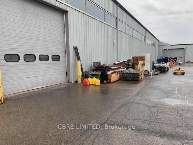 4275 North Service Road, Lincoln — Commercial for sale, photo 1