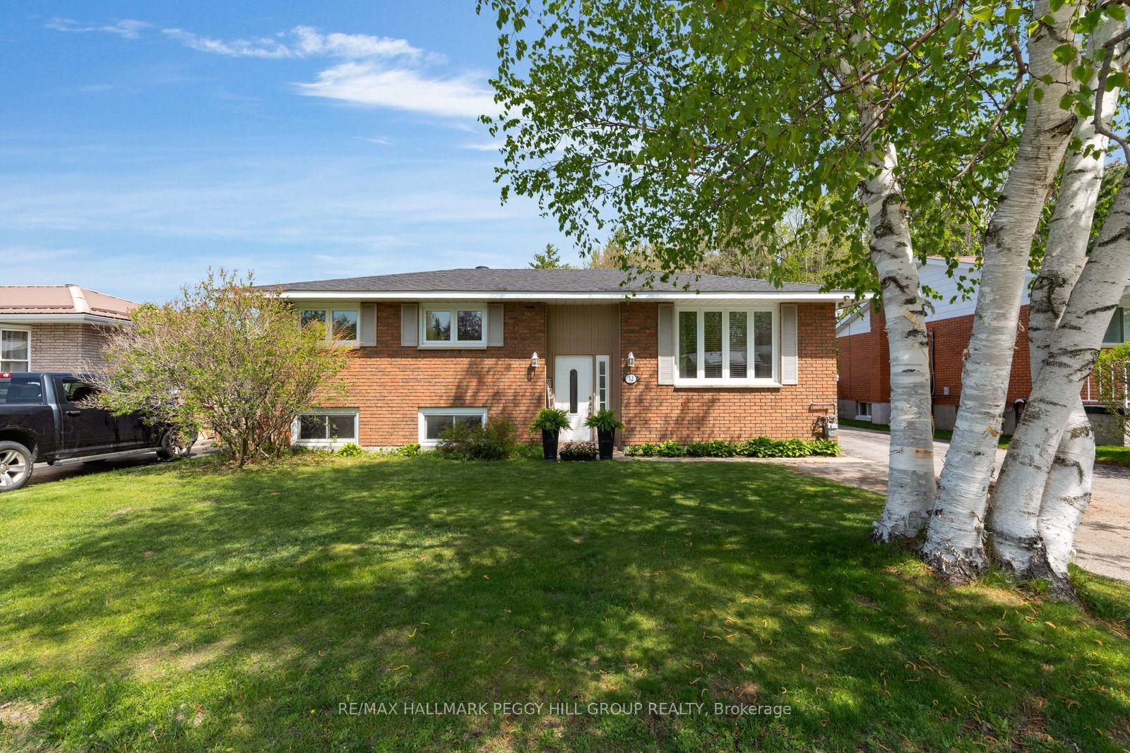 32 Kerr Drive — photo 1