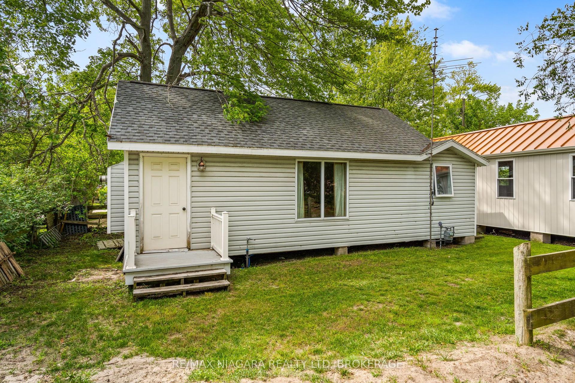 12213 Lakeshore Road, Wainfleet — Detached for sale, photo 1