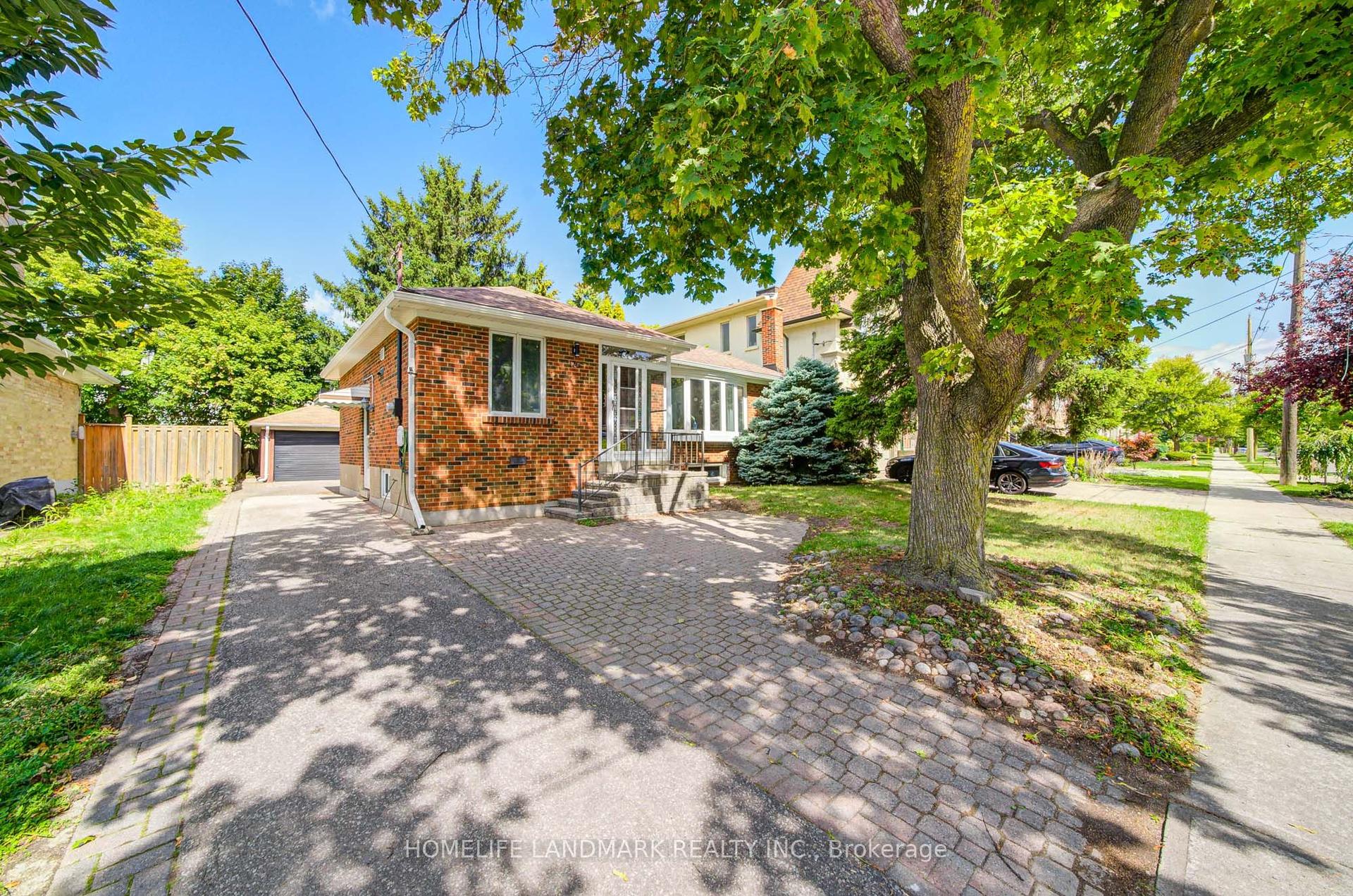176 Mckee Avenue, Toronto — Detached for lease, photo 1