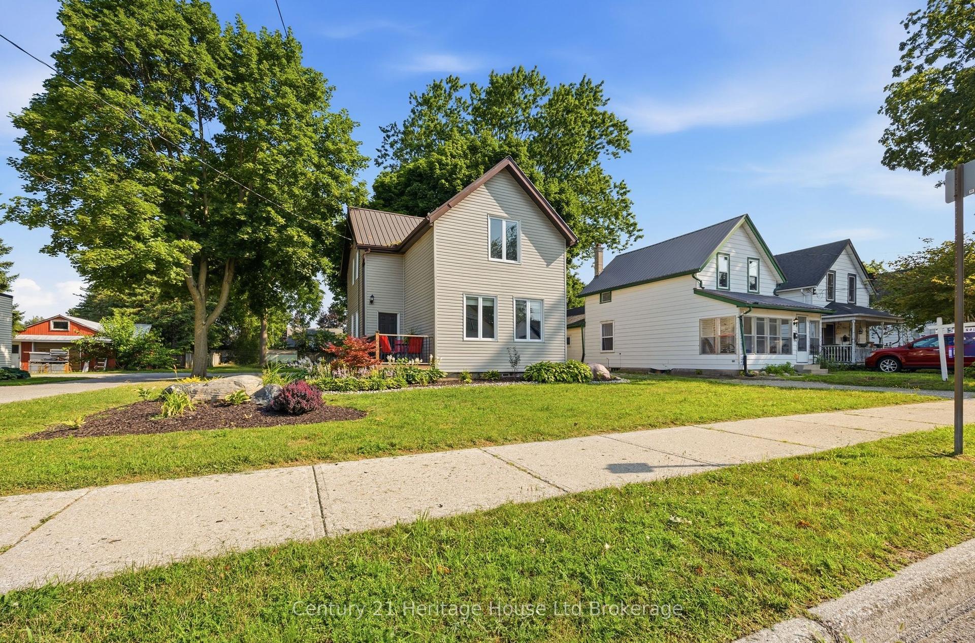 10 Pearl Street, Tillsonburg — Detached for sale, photo 1