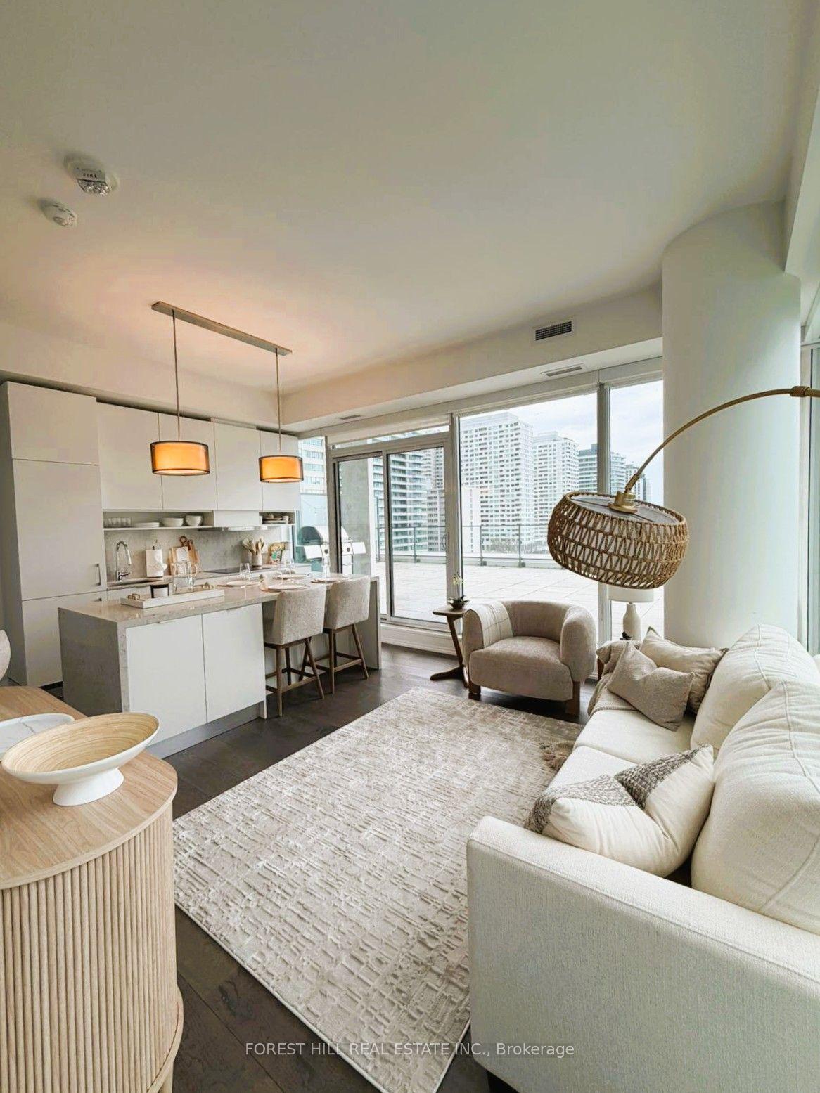 5 Soudan Avenue 1004 #1004 — photo 1