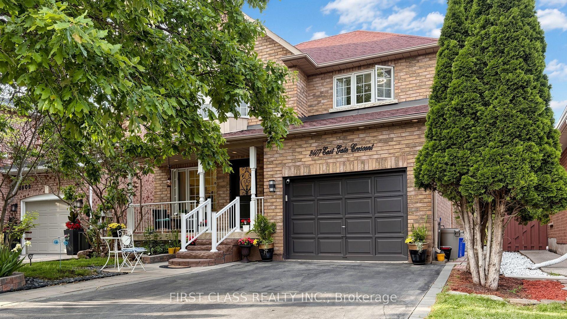 2407 East Gate Crescent — photo 1