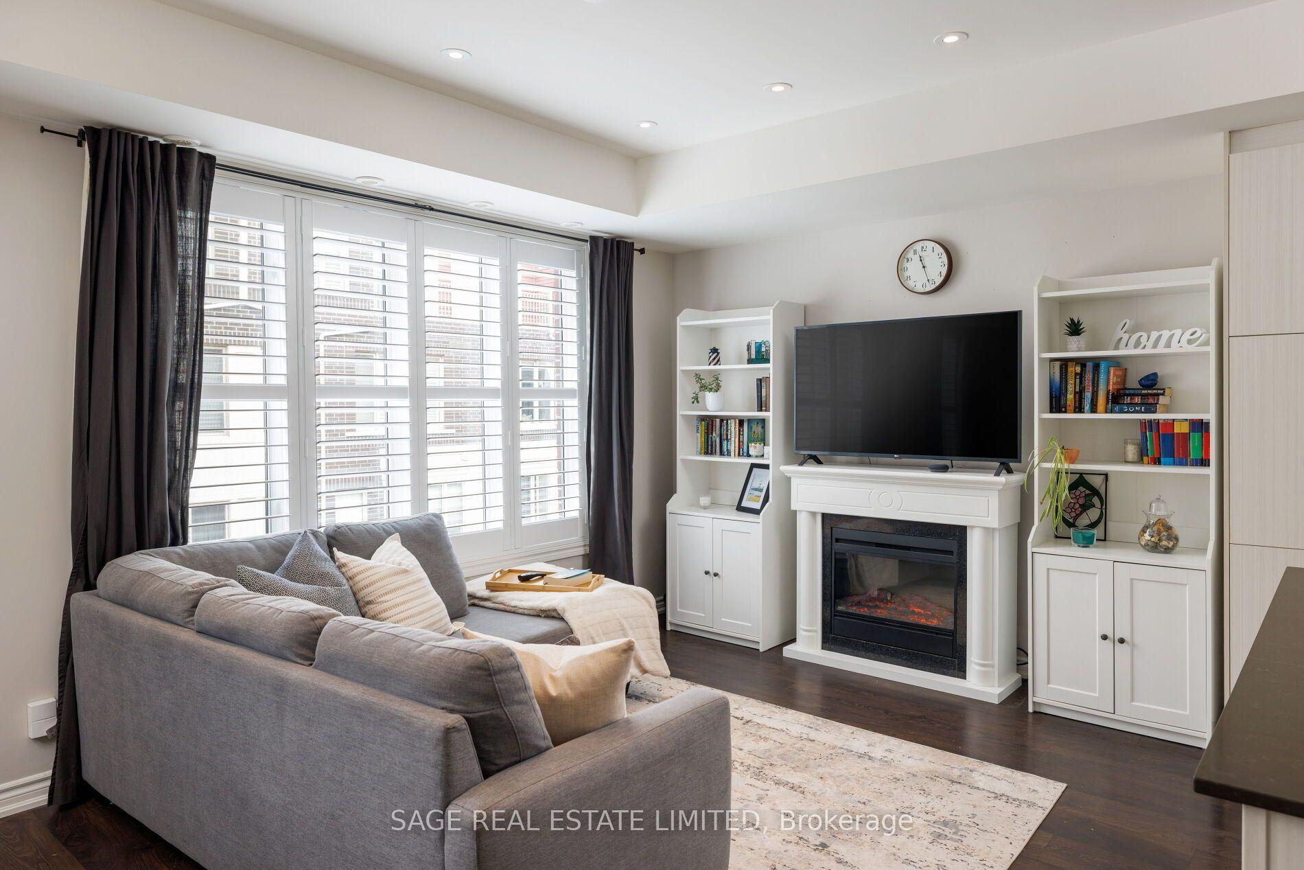 115 Long Branch Avenue 7 #7, Toronto — Condo Town for sale, photo 1