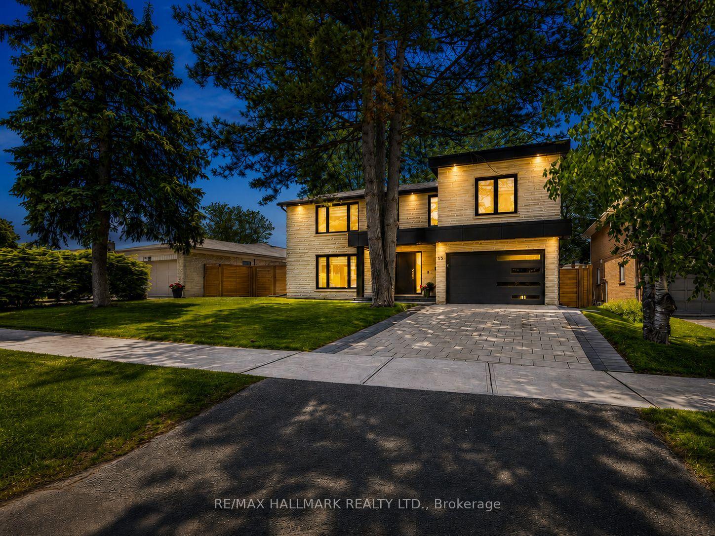 30 Kellythorne Drive, Toronto — Detached for sale, photo 1