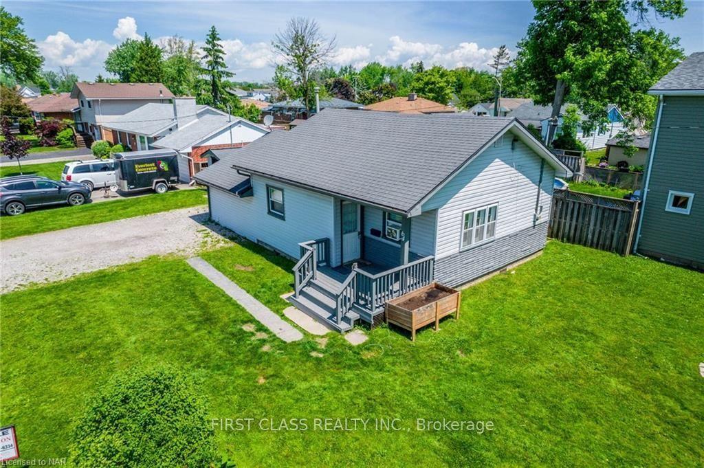 64 Dominion Road, Fort Erie — Detached for lease, photo 1
