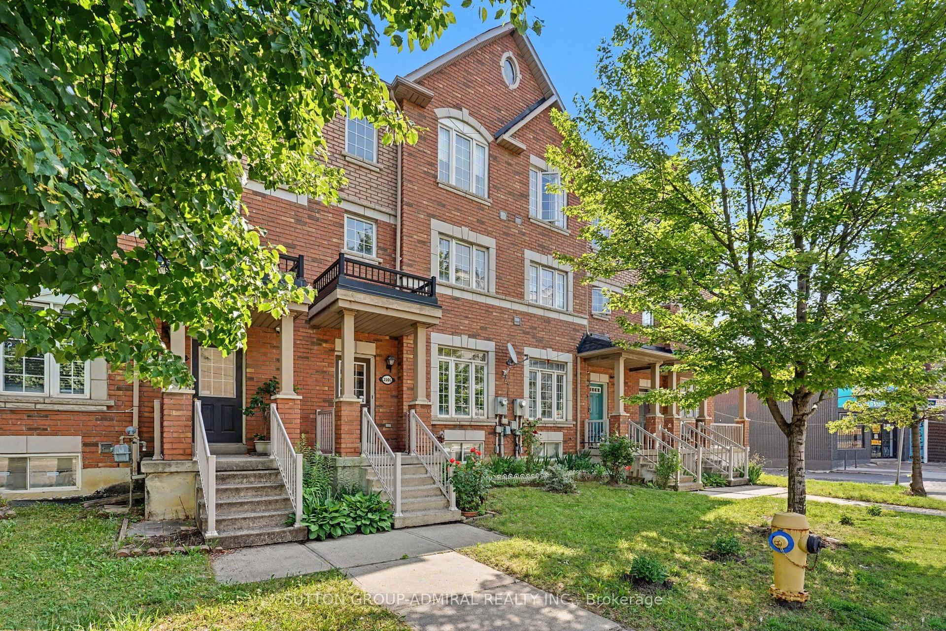 2205 Weston Road 45 #45, Toronto — Townhouse for sale, photo 1