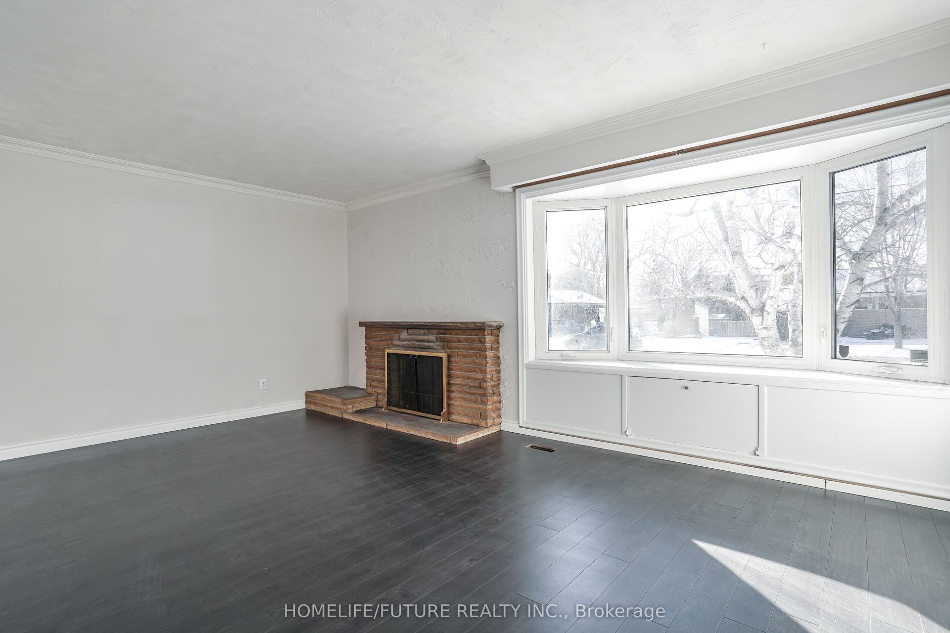 167 Treverton Drive Main #Main — photo 1