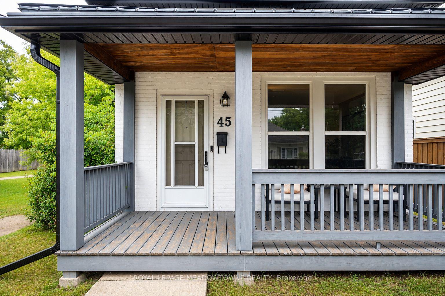 45 King Street — photo 1