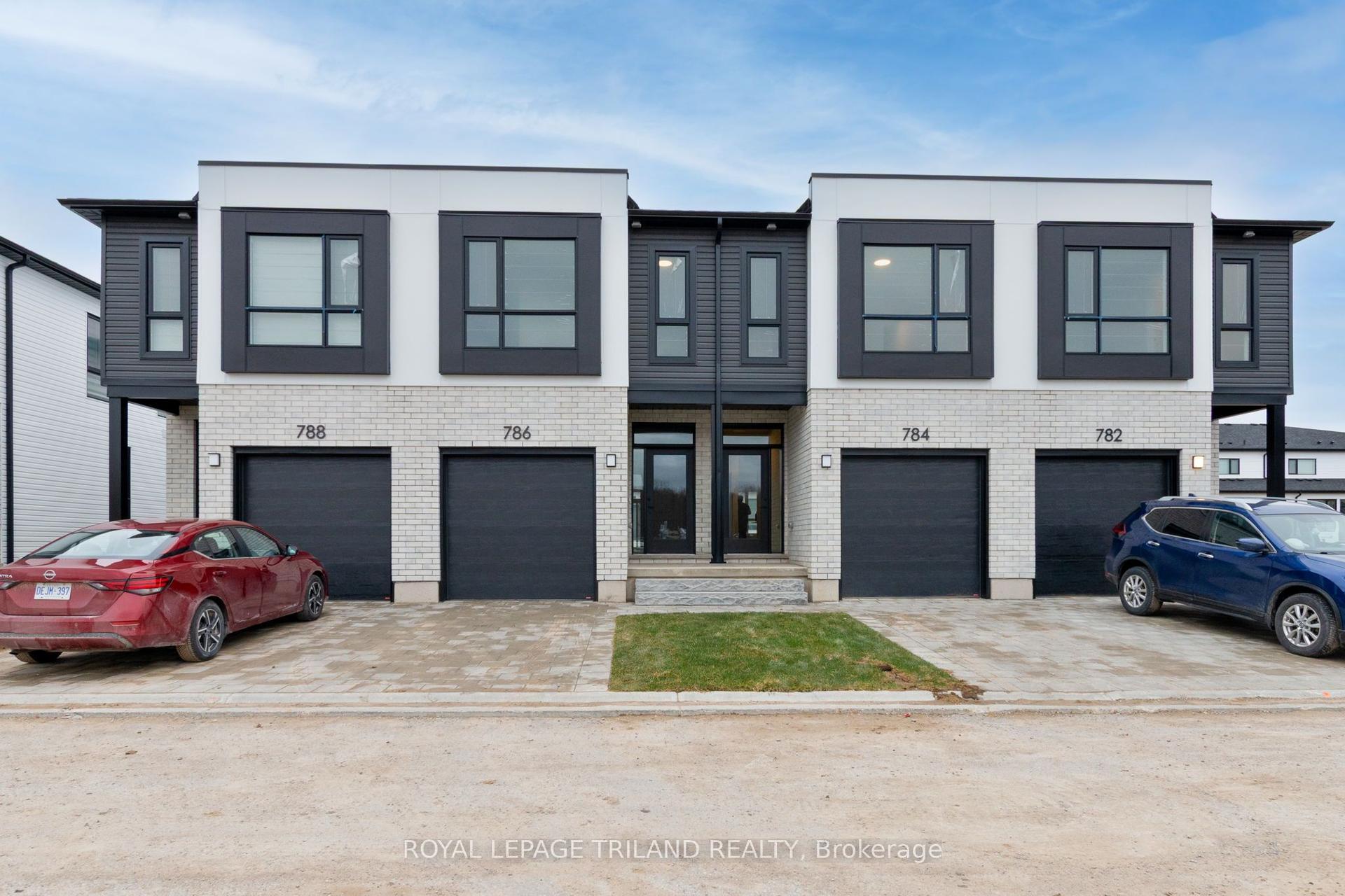 776 Banyan Lane — photo 1