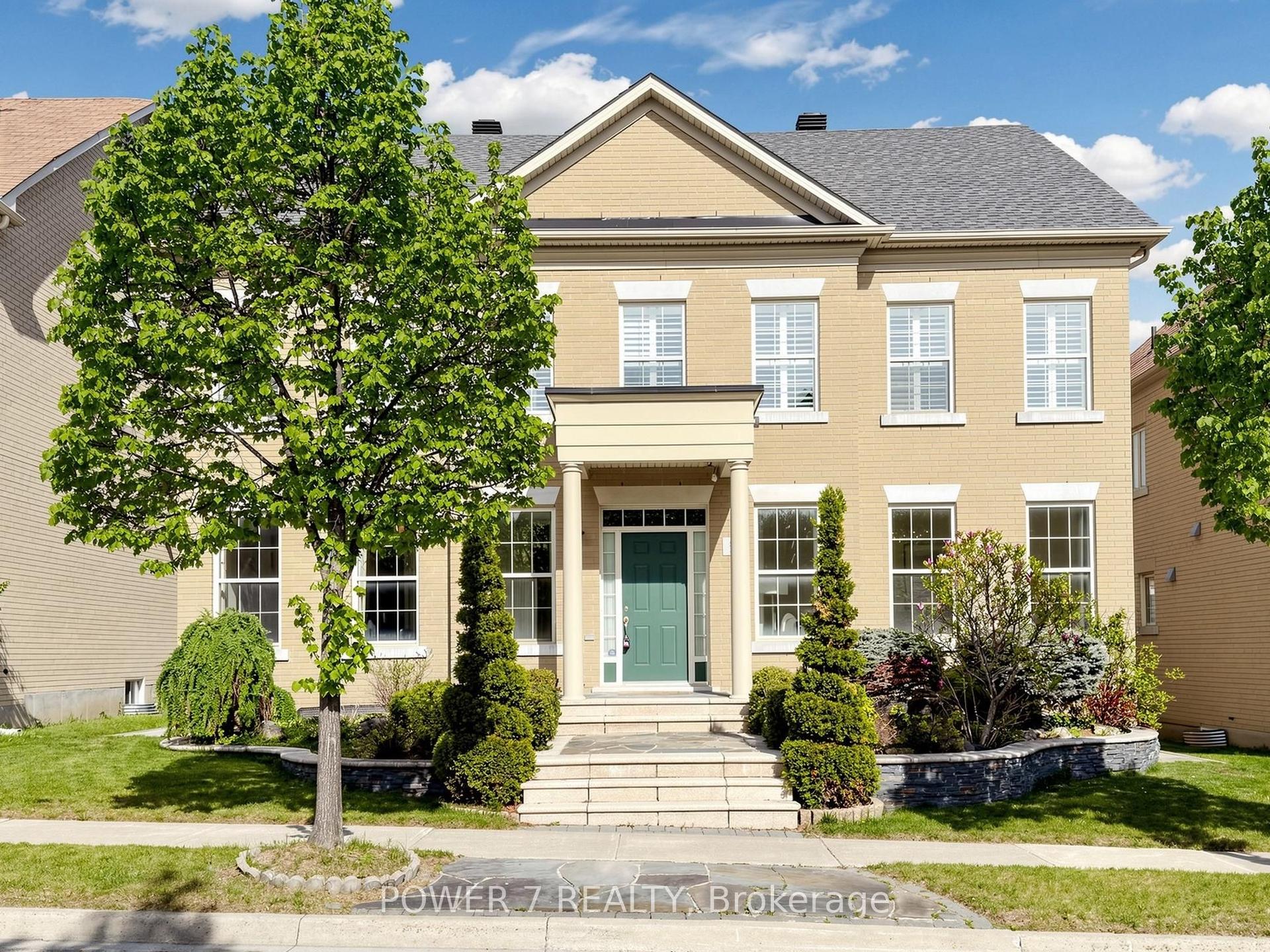 7 Bembridge Drive — photo 1