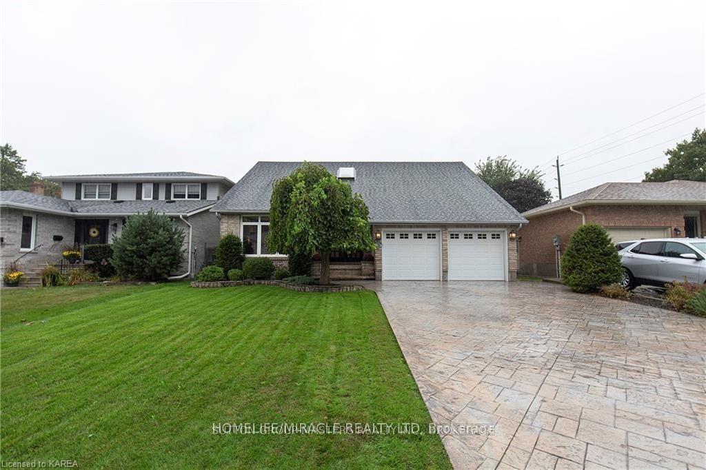1079 Mona Drive — photo 1