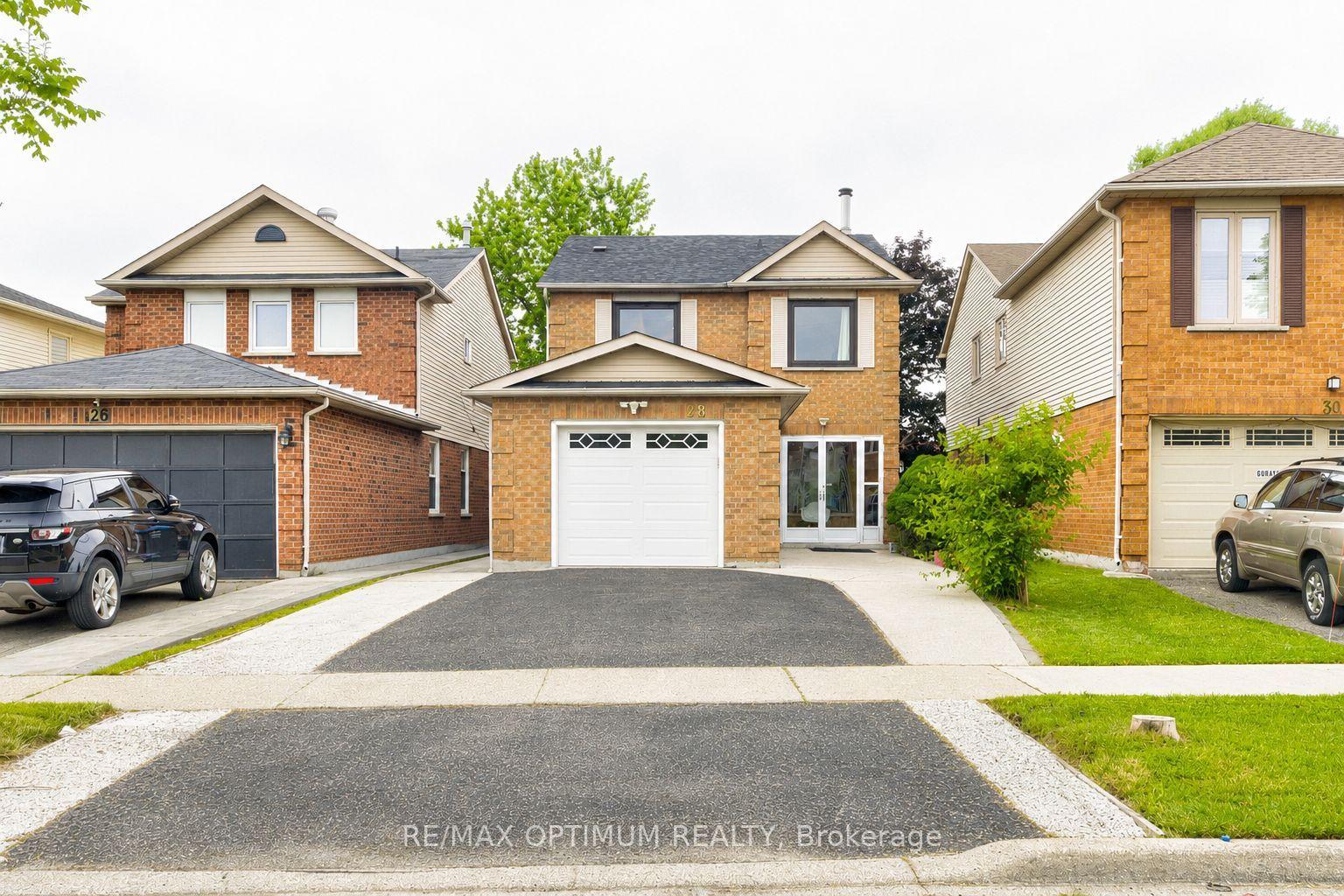 28 Stalbridge Avenue, Brampton — Detached for sale, photo 1