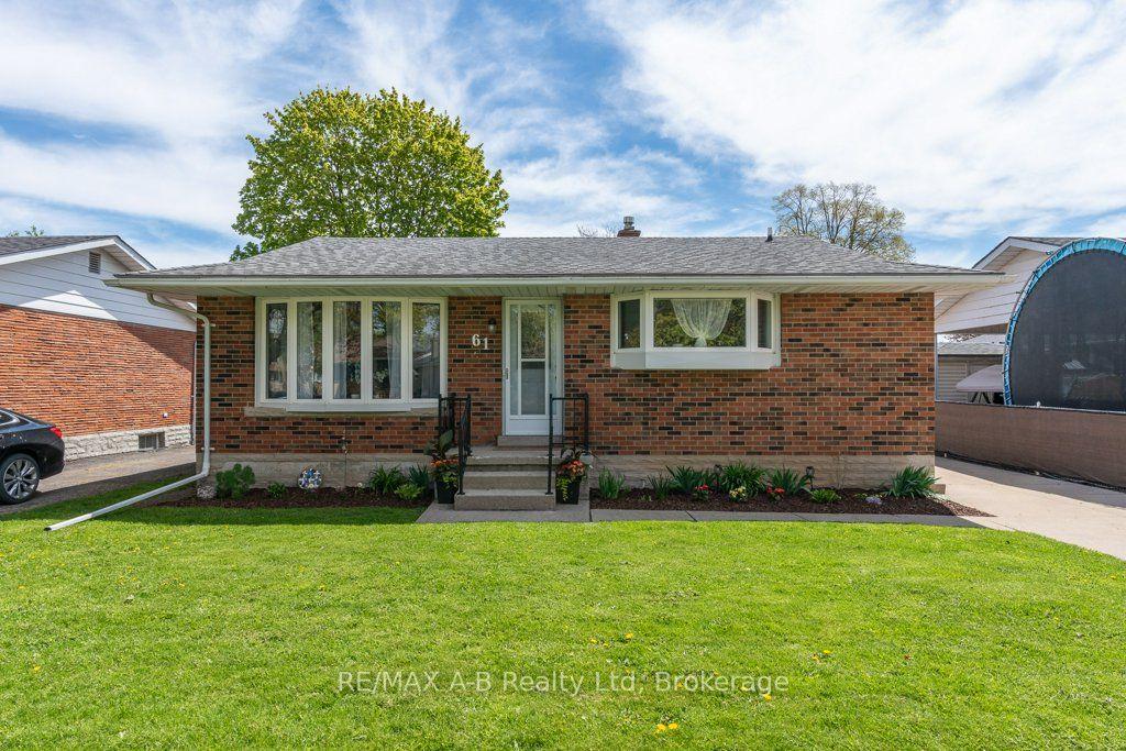 61 Mc Donald Street — photo 1