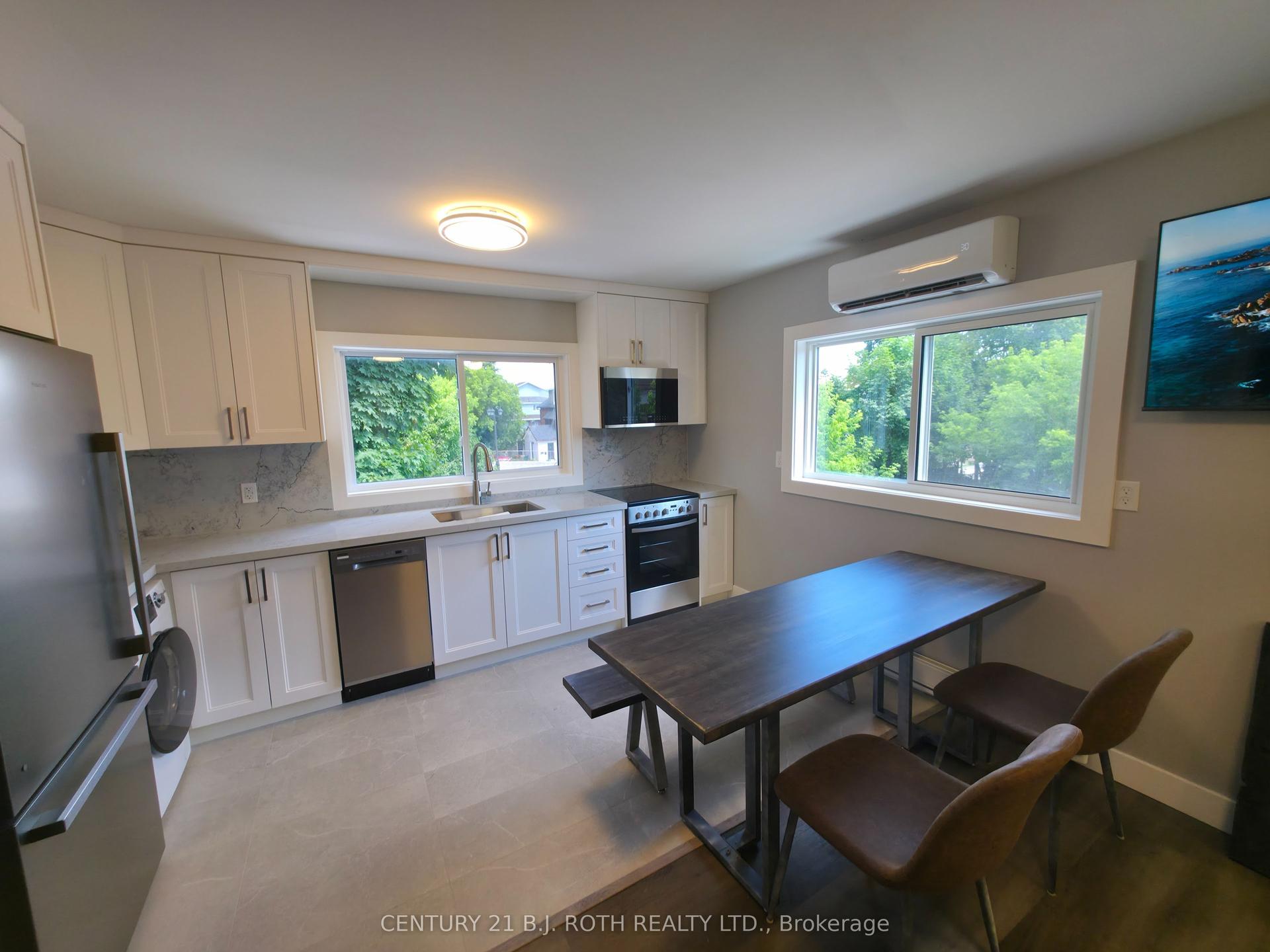 82 Albert Street N 5 #5 — photo 1