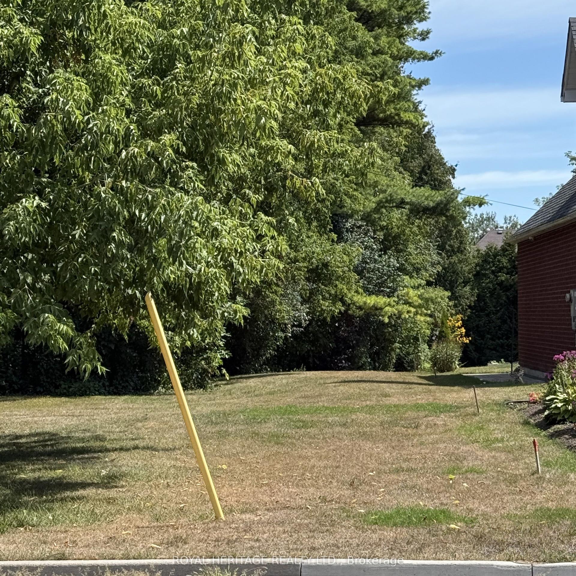 1835 Pine Grove Avenue — photo 1