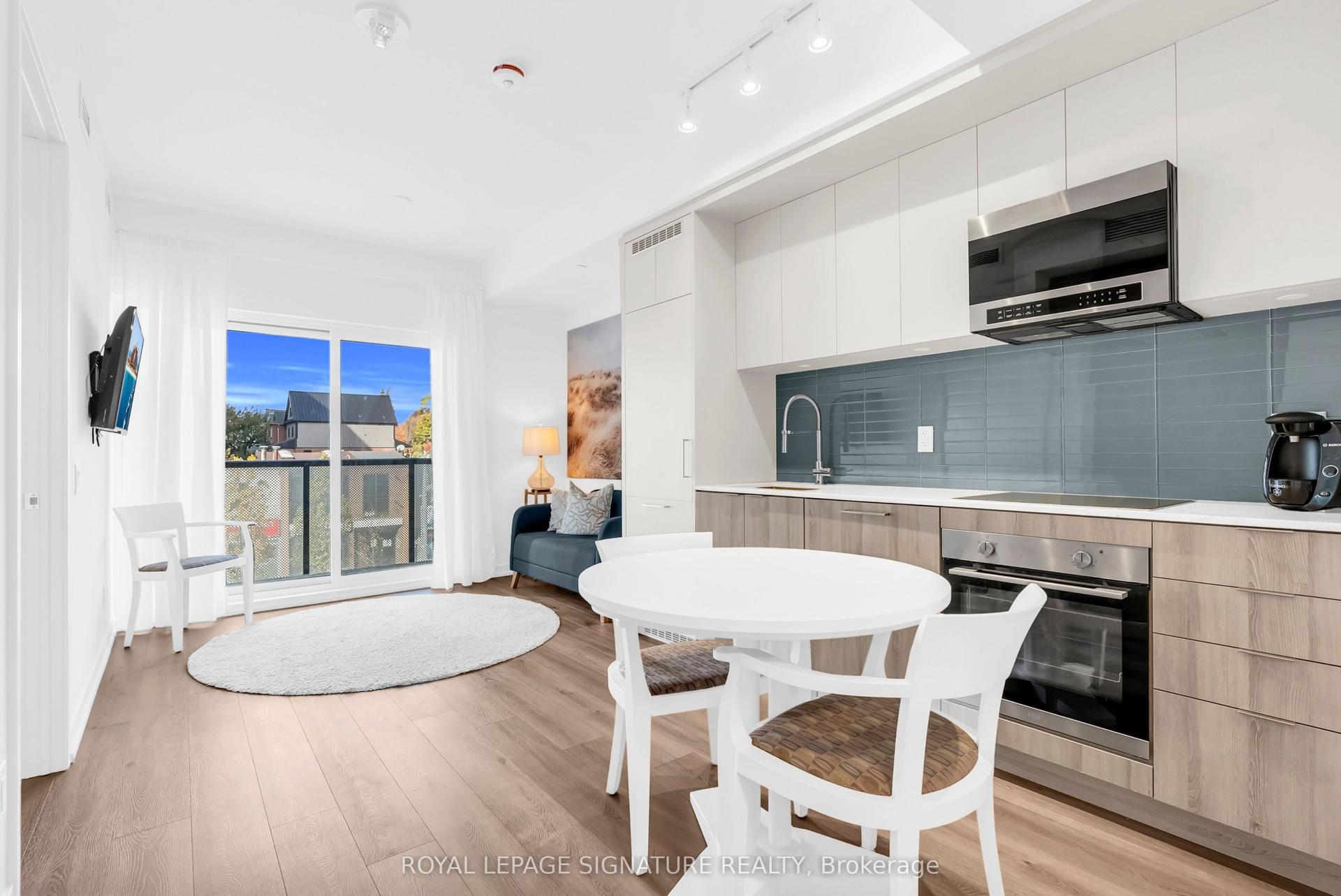 863 St. Clair Avenue W 212 #212, Toronto — Condo for lease, photo 1