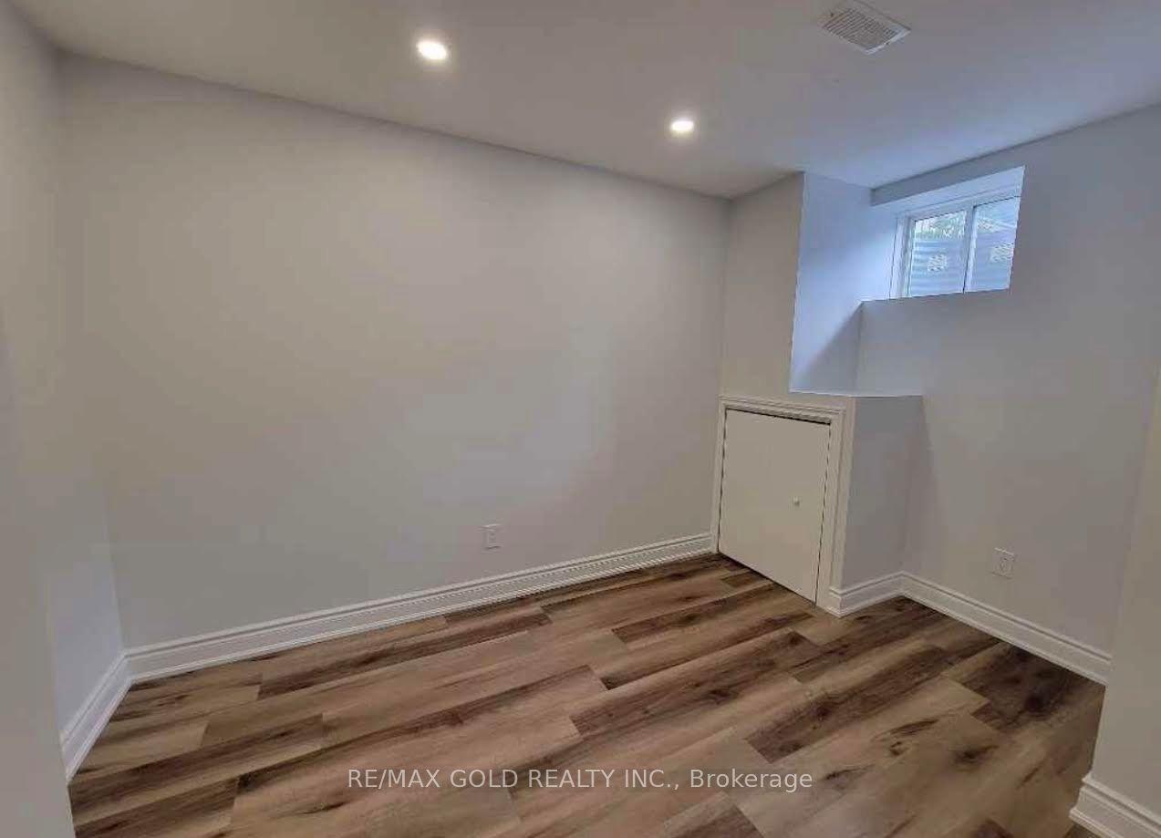 1466 FARMSTEAD Drive, Milton — Detached for lease, photo 1