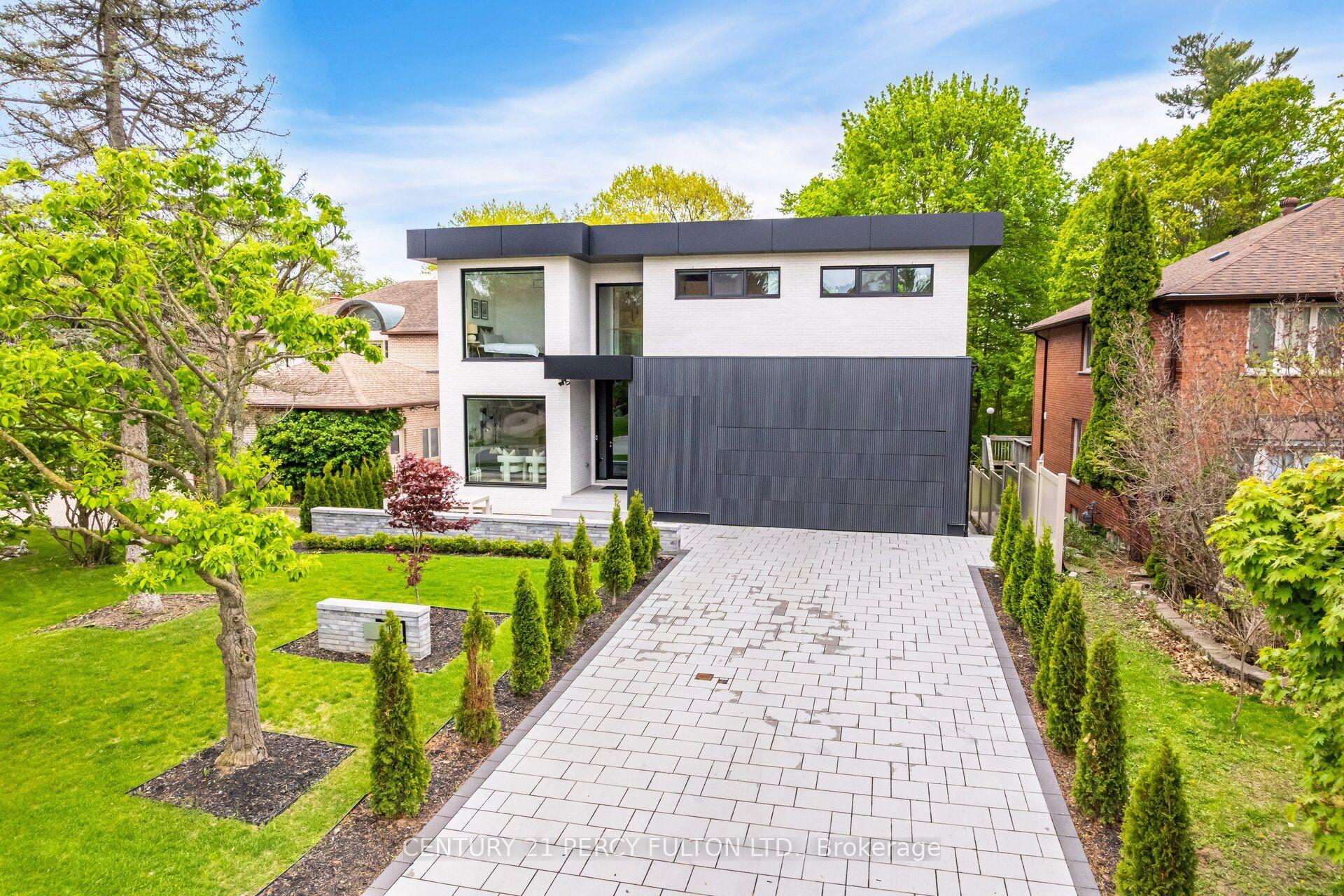 10 Haida Court — photo 1