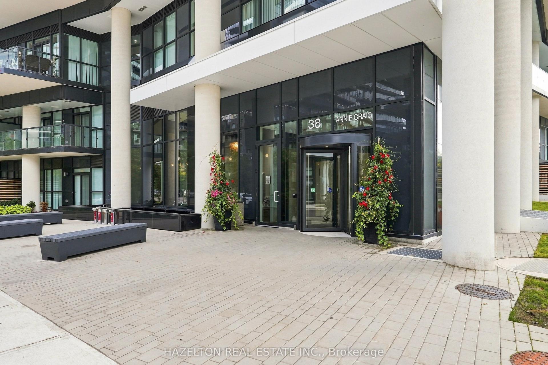 38 Annie Craig Drive 4201 #4201, Toronto — Condo for sale, photo 1