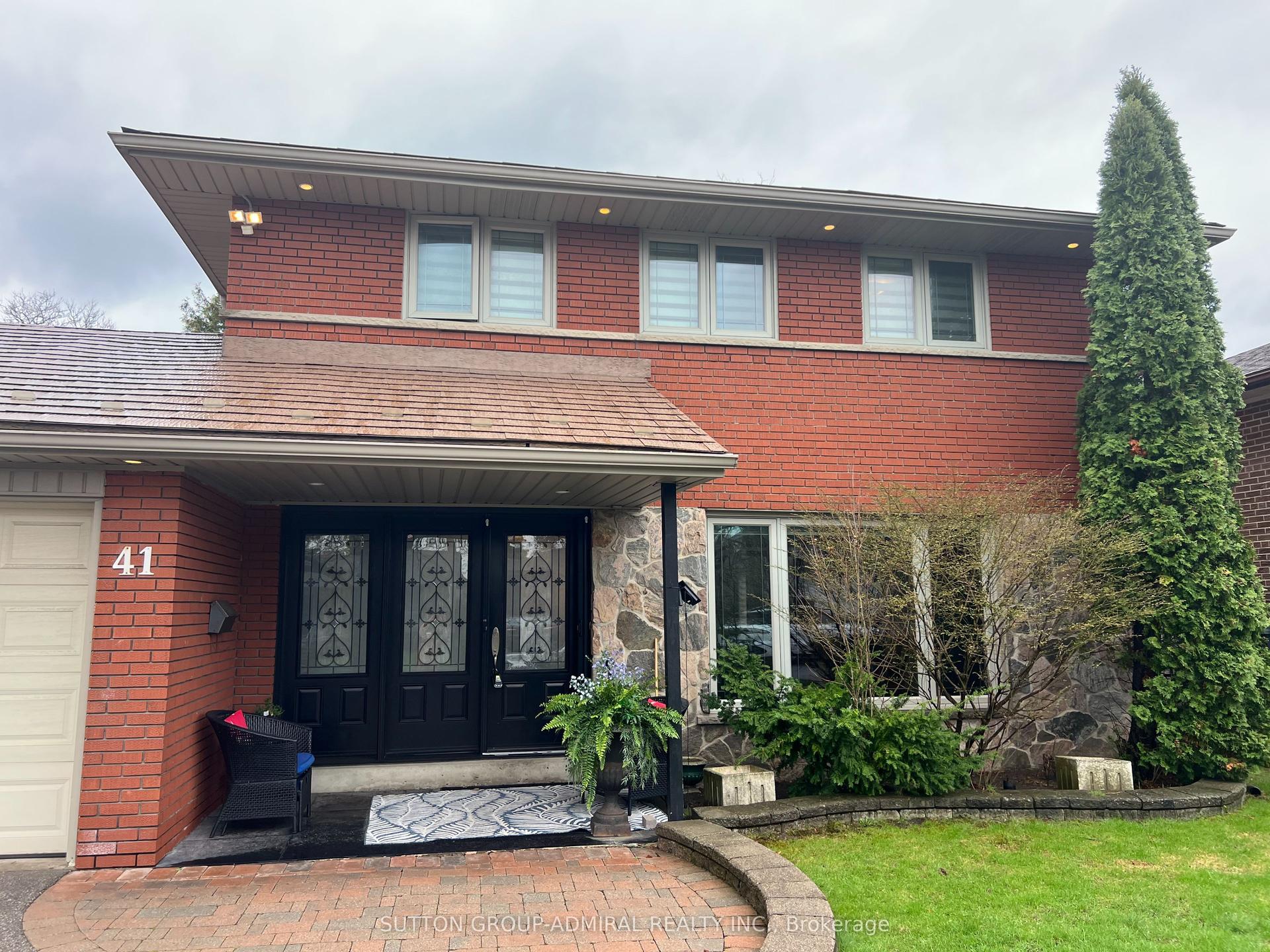 41 Hamptonbrook Drive — photo 1