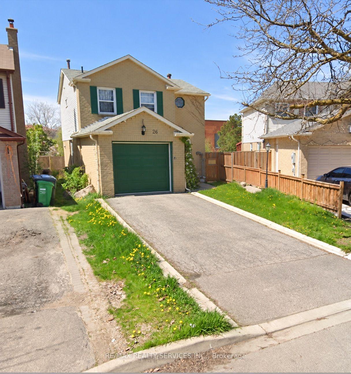 26 Nanport Street, Brampton — Detached for lease, photo 1