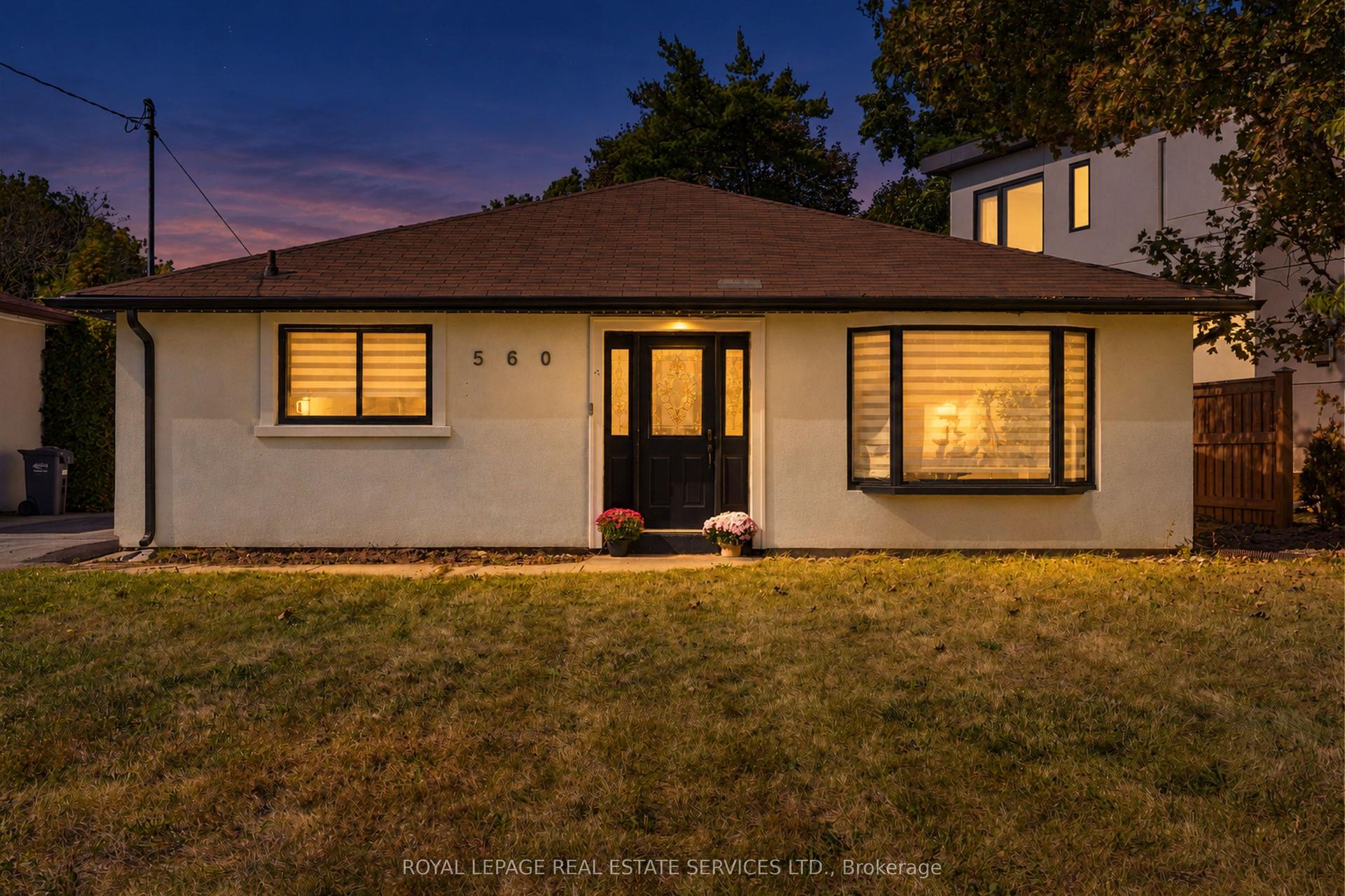 560 Stonecliffe Road, Oakville — Detached for sale, photo 1