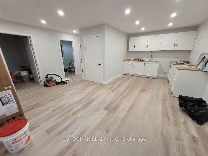 22 Fairfield Avenue Coachhouse #Coachhouse, Toronto — Detached for lease, photo 1