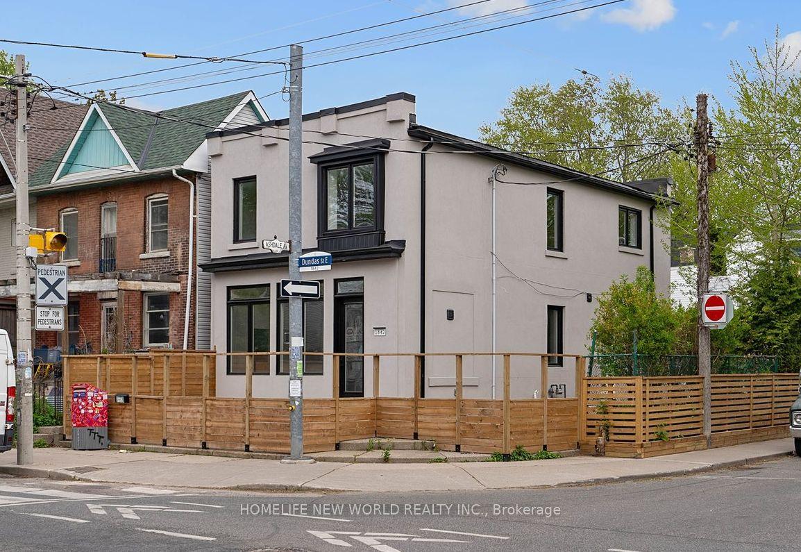 1842 Dundas Street E — photo 1