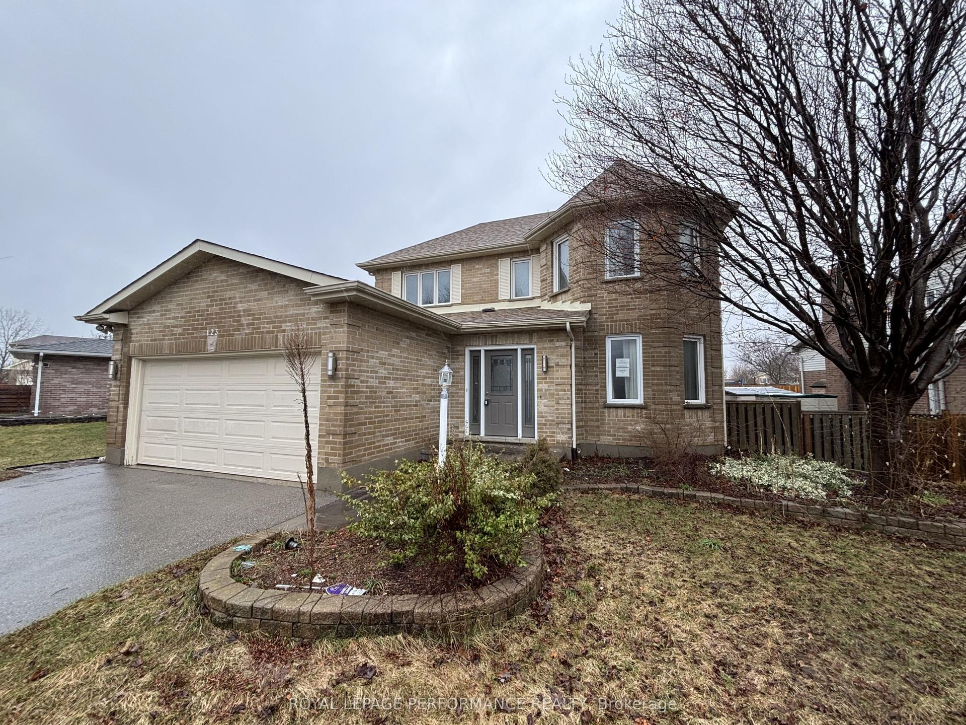 123 Napoleon Court — photo 1