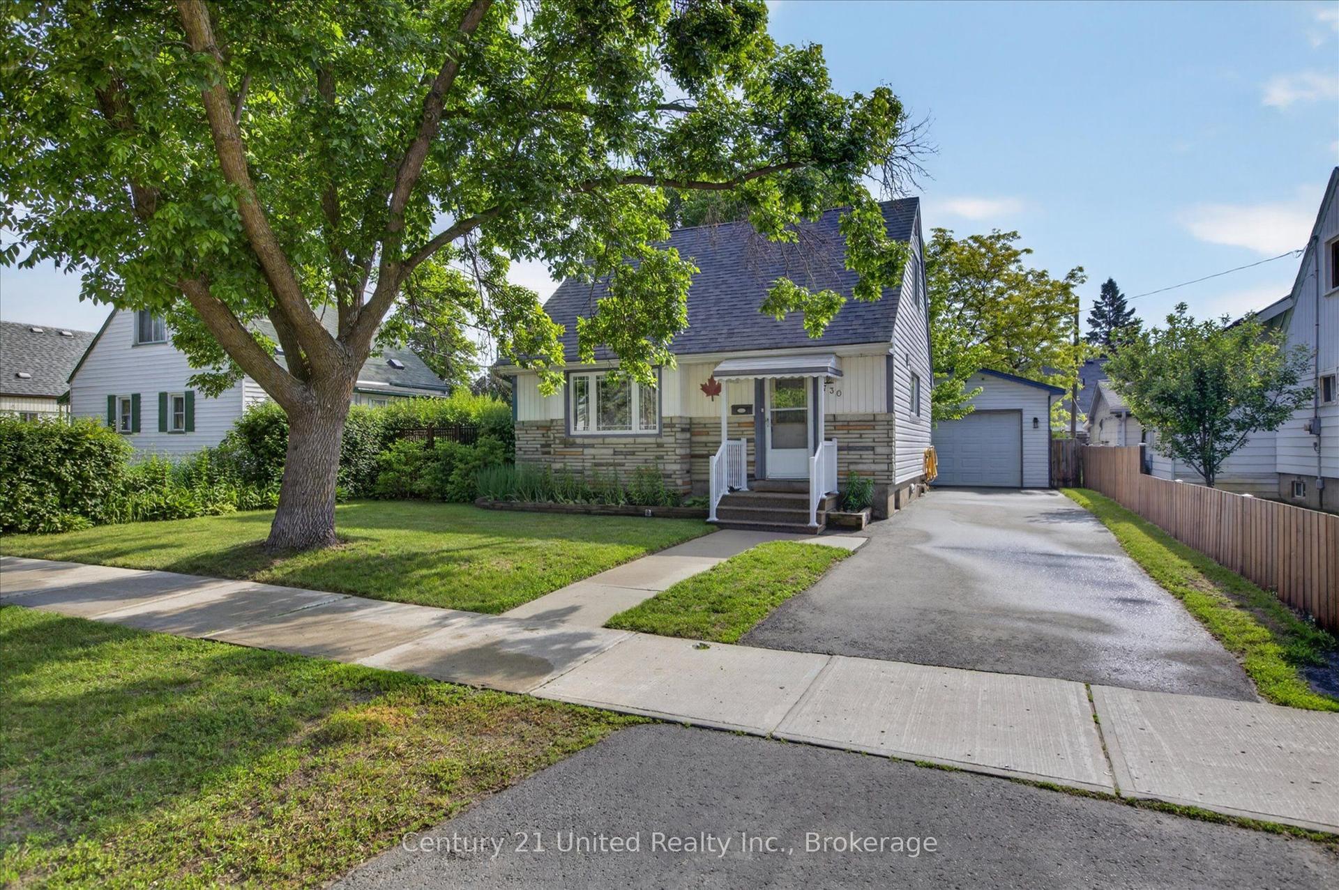 730 Monaghan Road, Peterborough — Detached for sale, photo 1
