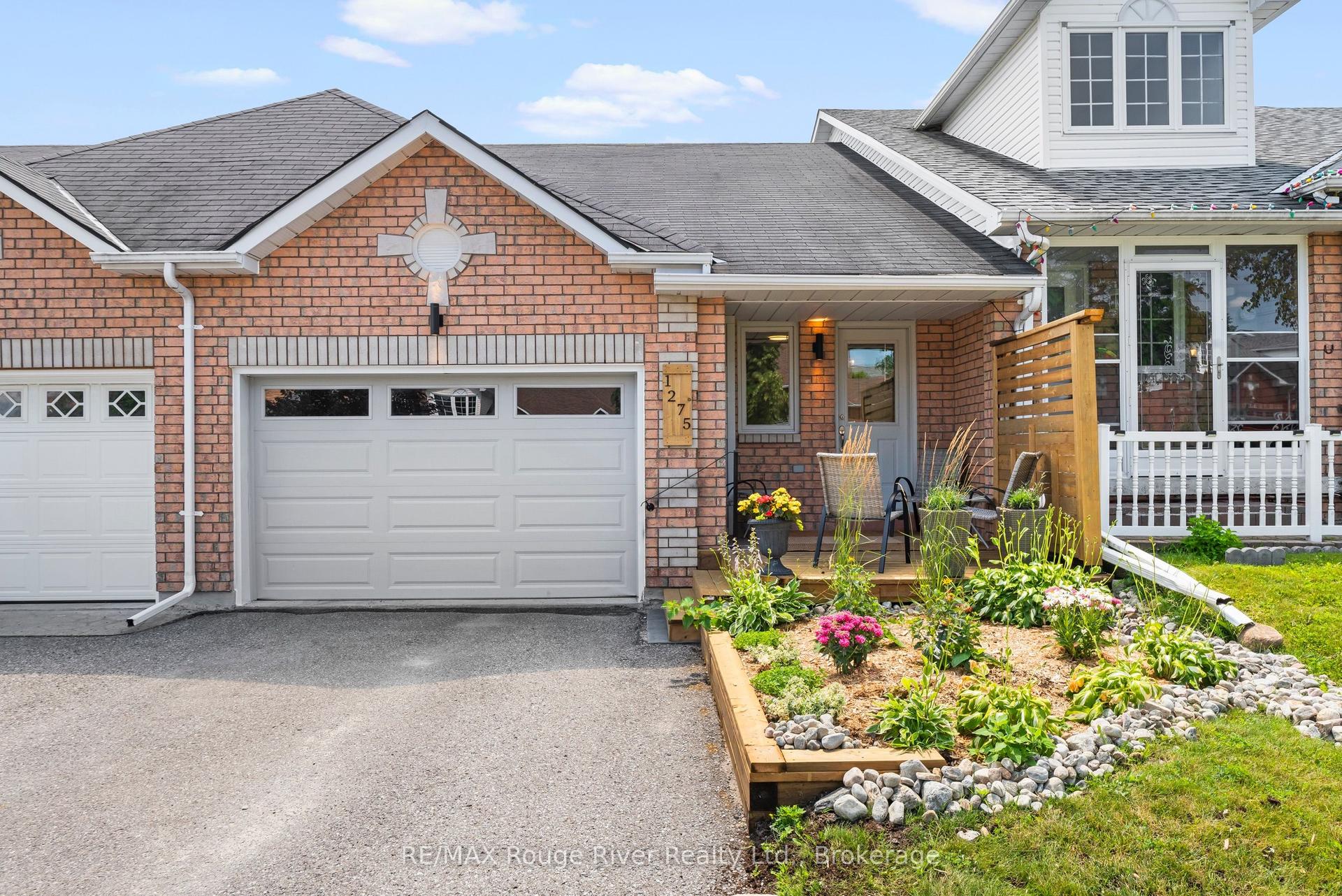 1275 Eagle Crescent, Peterborough — Townhouse for sale, photo 1