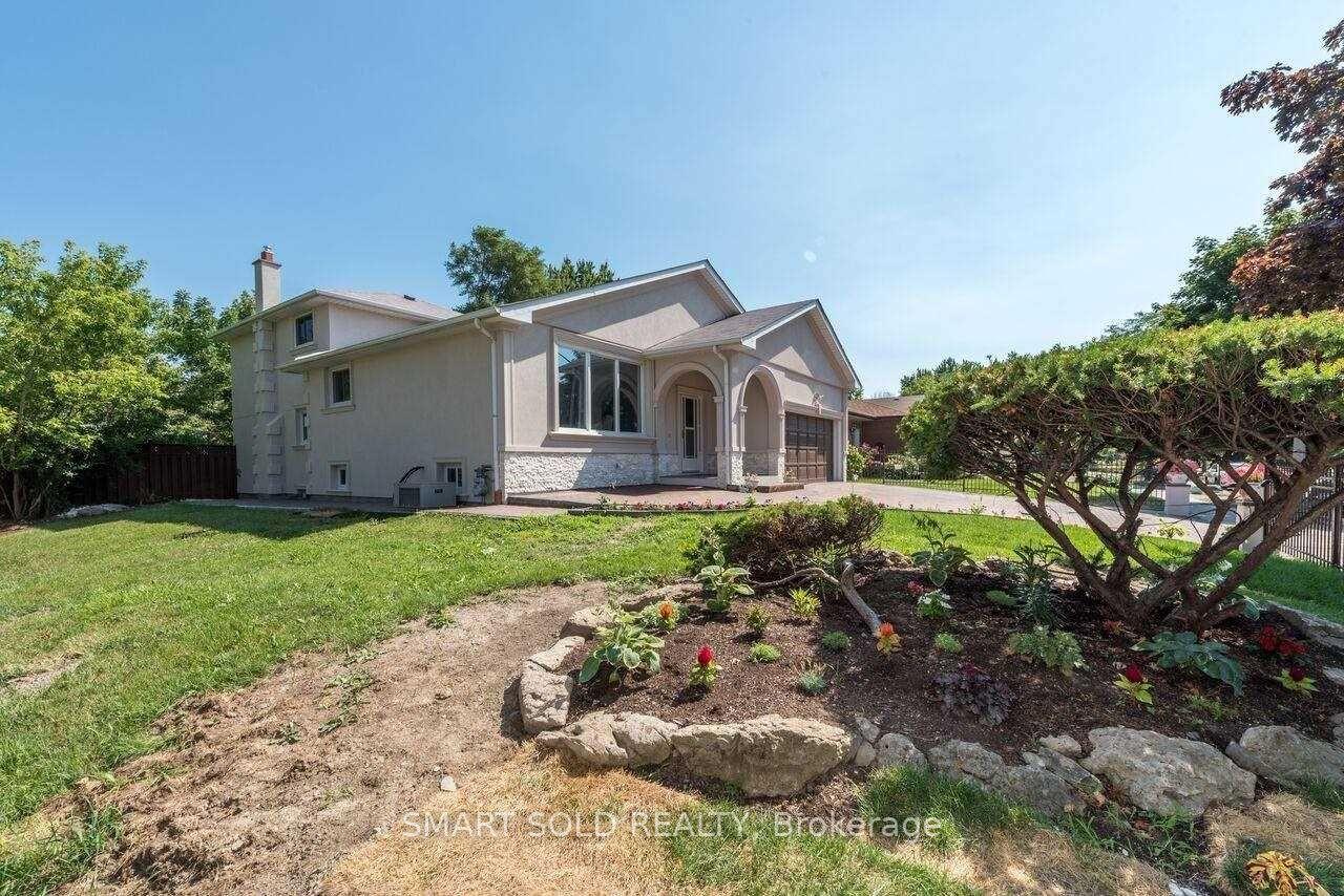 1116 Pomona Court Main #Main, Mississauga — Detached for lease, photo 1