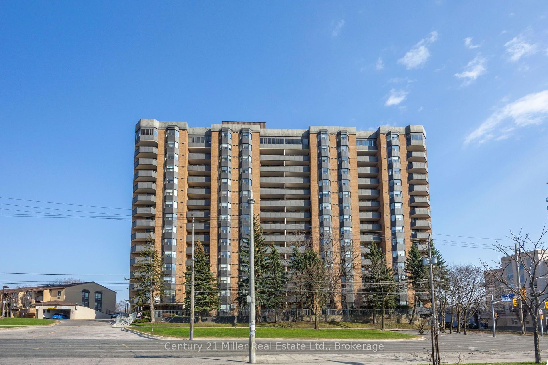 3845 Lake Shore Boulevard W 411 #411 — photo 1