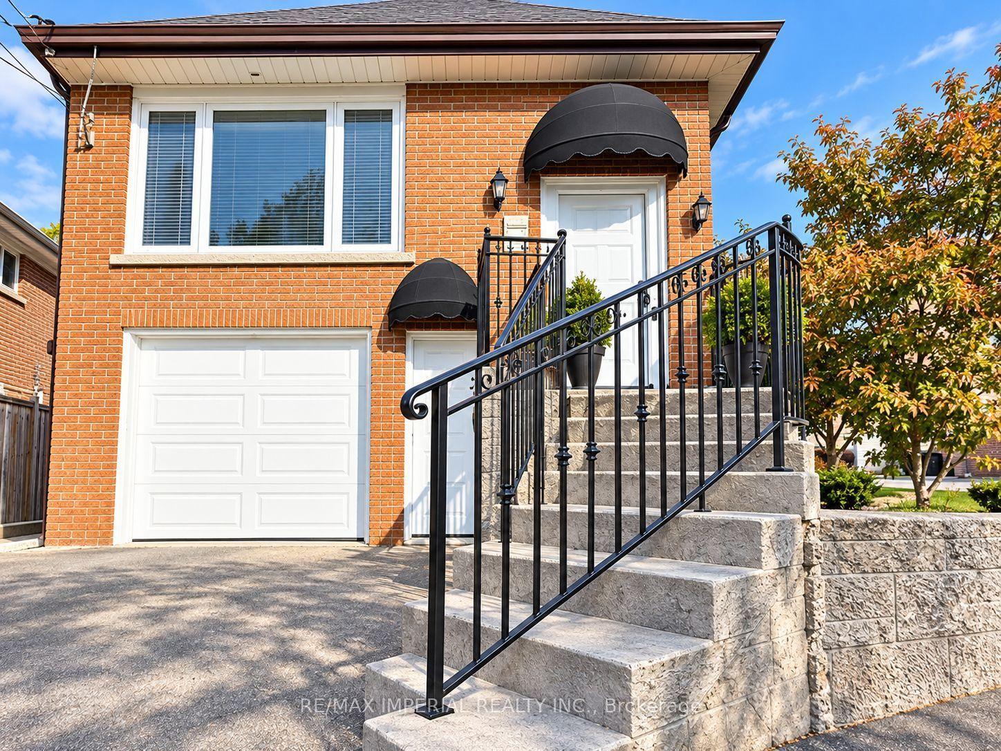 462 Fergo Avenue Lower Unit #Lower Unit, Mississauga — Semi-Detached for lease, photo 1
