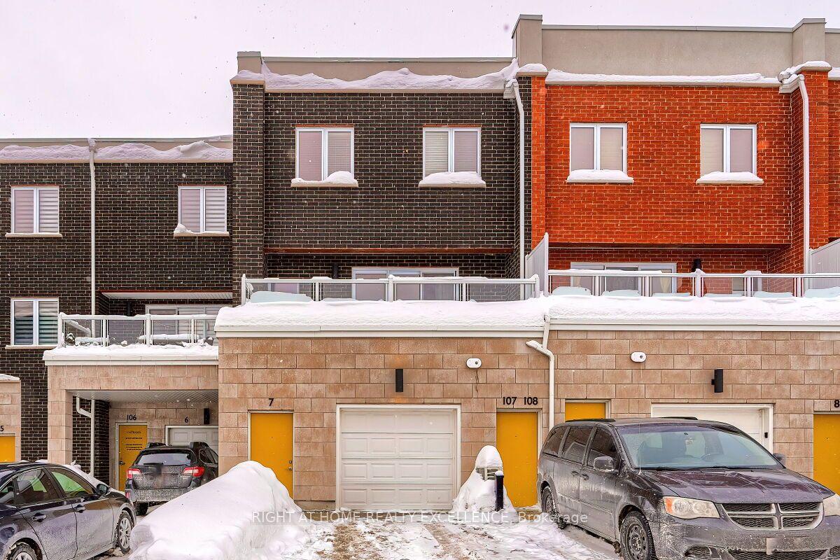 124 Seabrook Drive 7 #7 — photo 1
