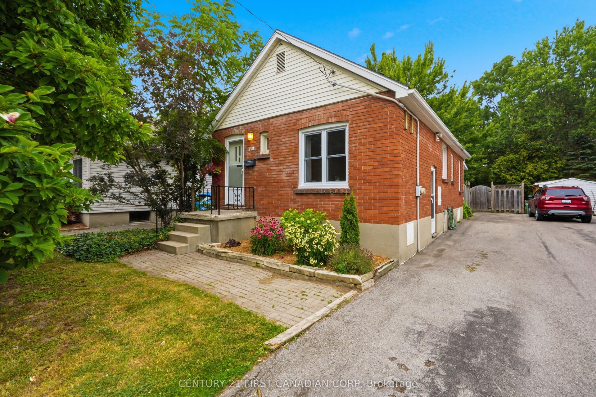 110 Emery Street E, London South — Detached for lease, photo 1