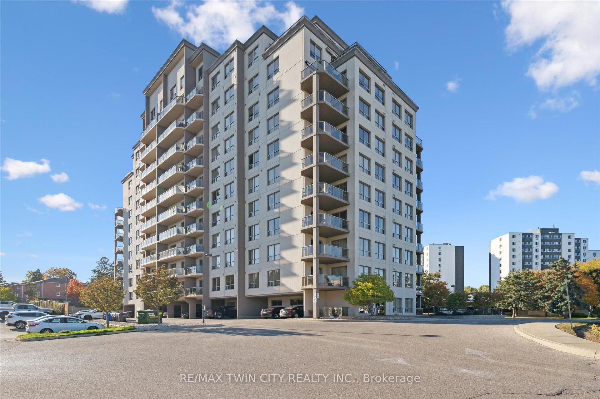 539 Belmont Avenue W 809 #809 — photo 1