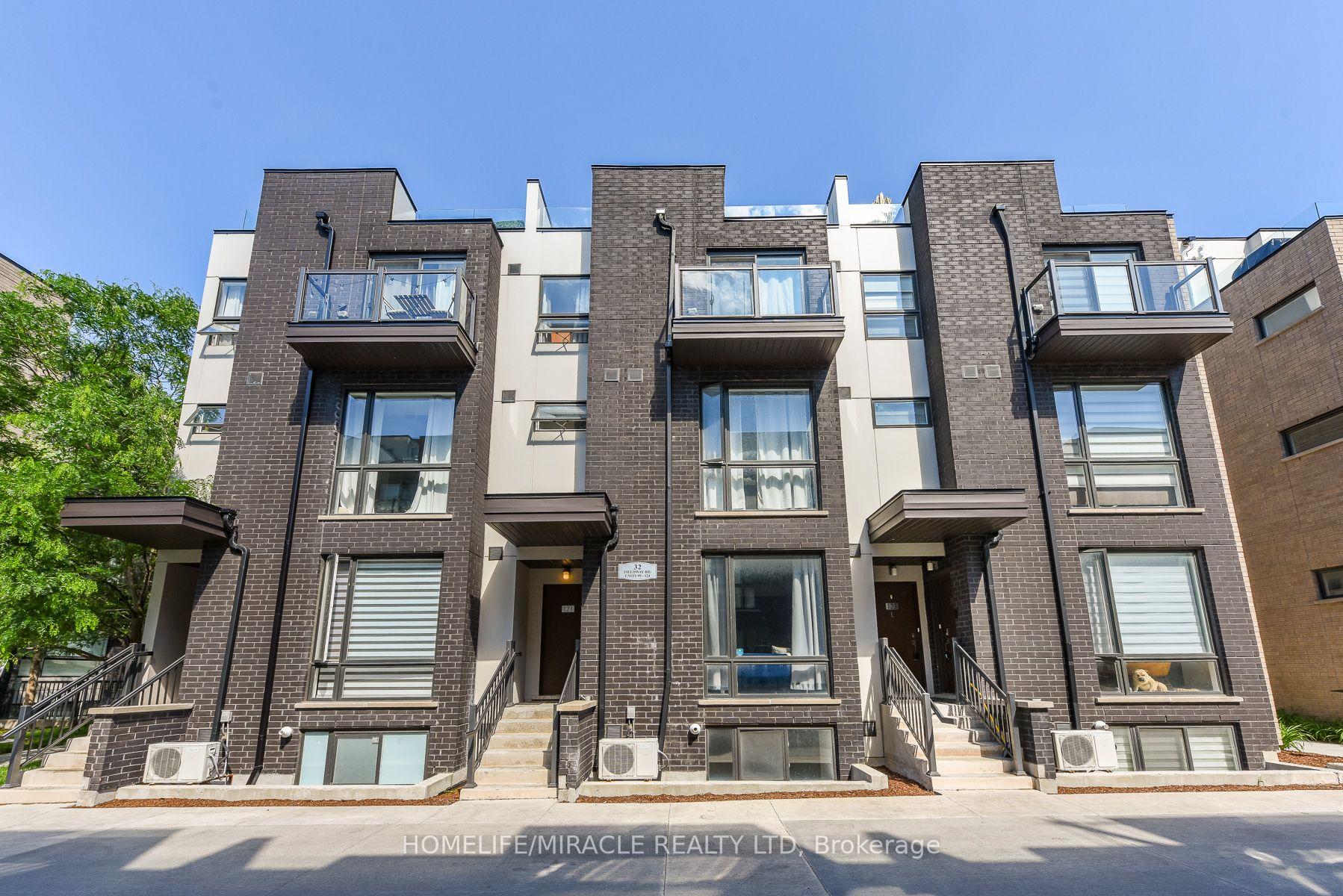 32 Fieldway Road 122 #122, Toronto — Condo Town for sale, photo 1