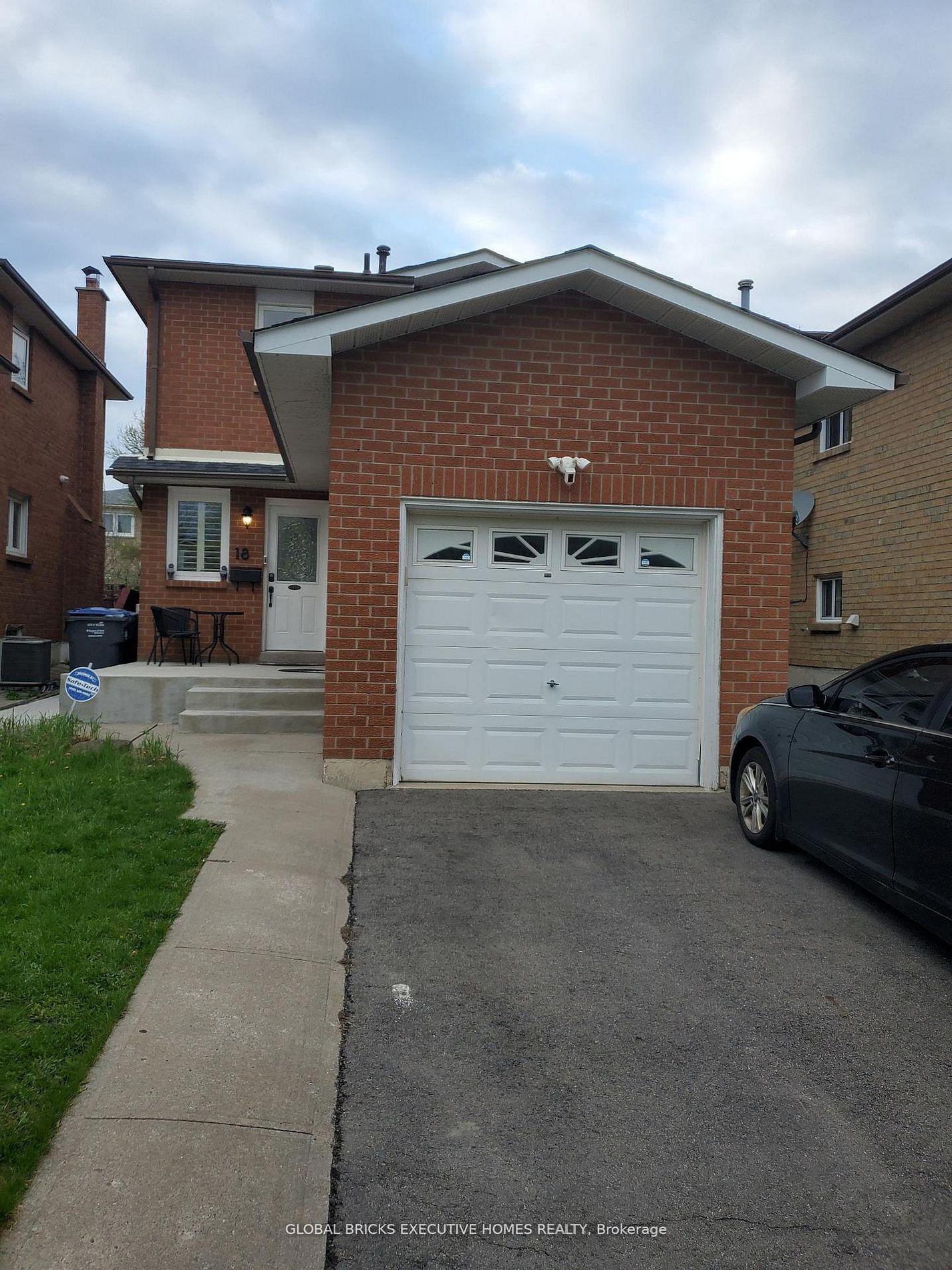 18 Deerpark Crescent — photo 1