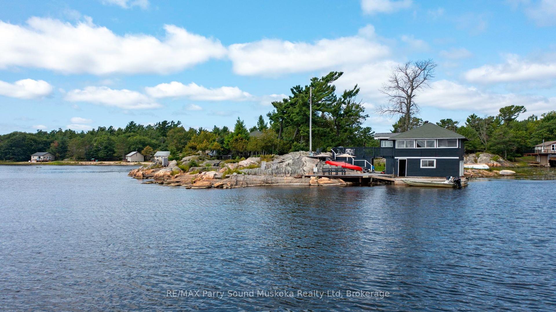 1 Island 271c N/A — photo 1