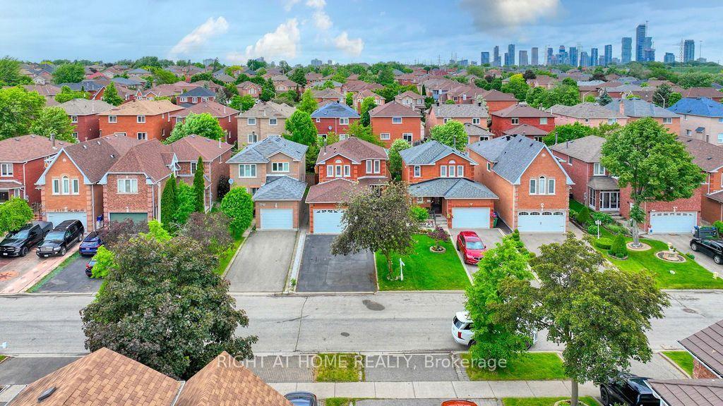 4769 Rosebush Road, Mississauga — Detached for sale, photo 1