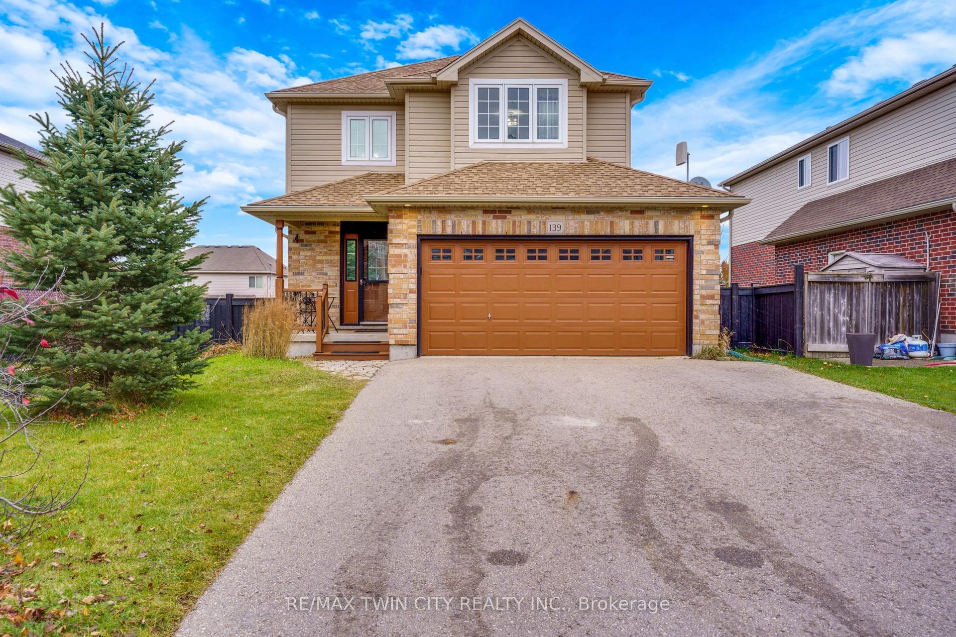 139 FERRIS Drive — photo 1