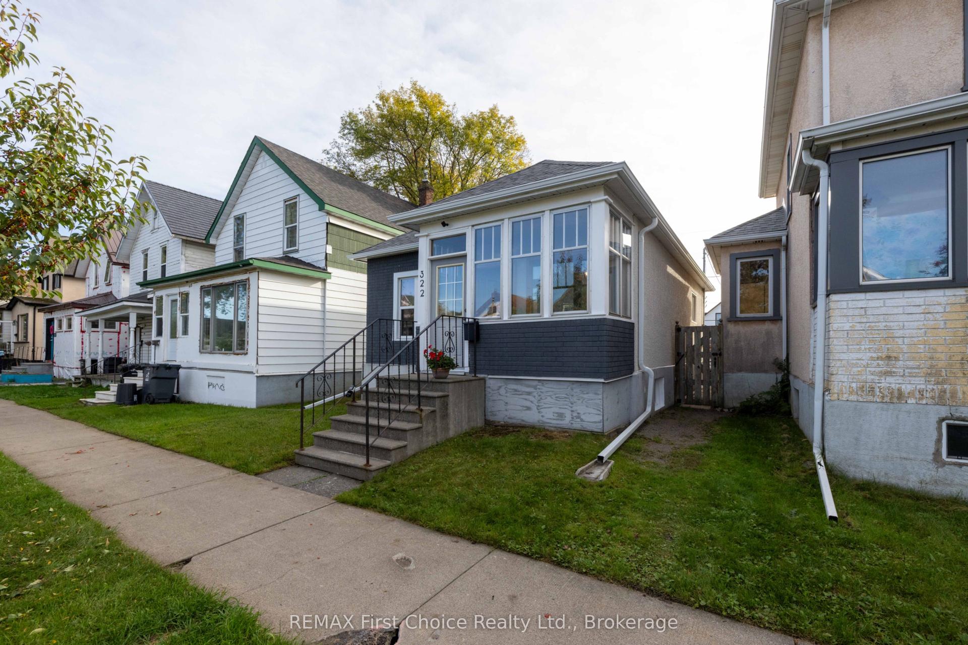322 Ogden Street, Thunder Bay — Detached for sale, photo 1