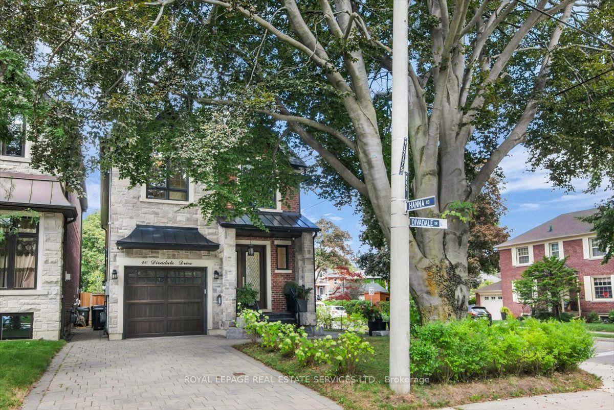 40 Divadale Drive, Toronto — Detached for sale, photo 1