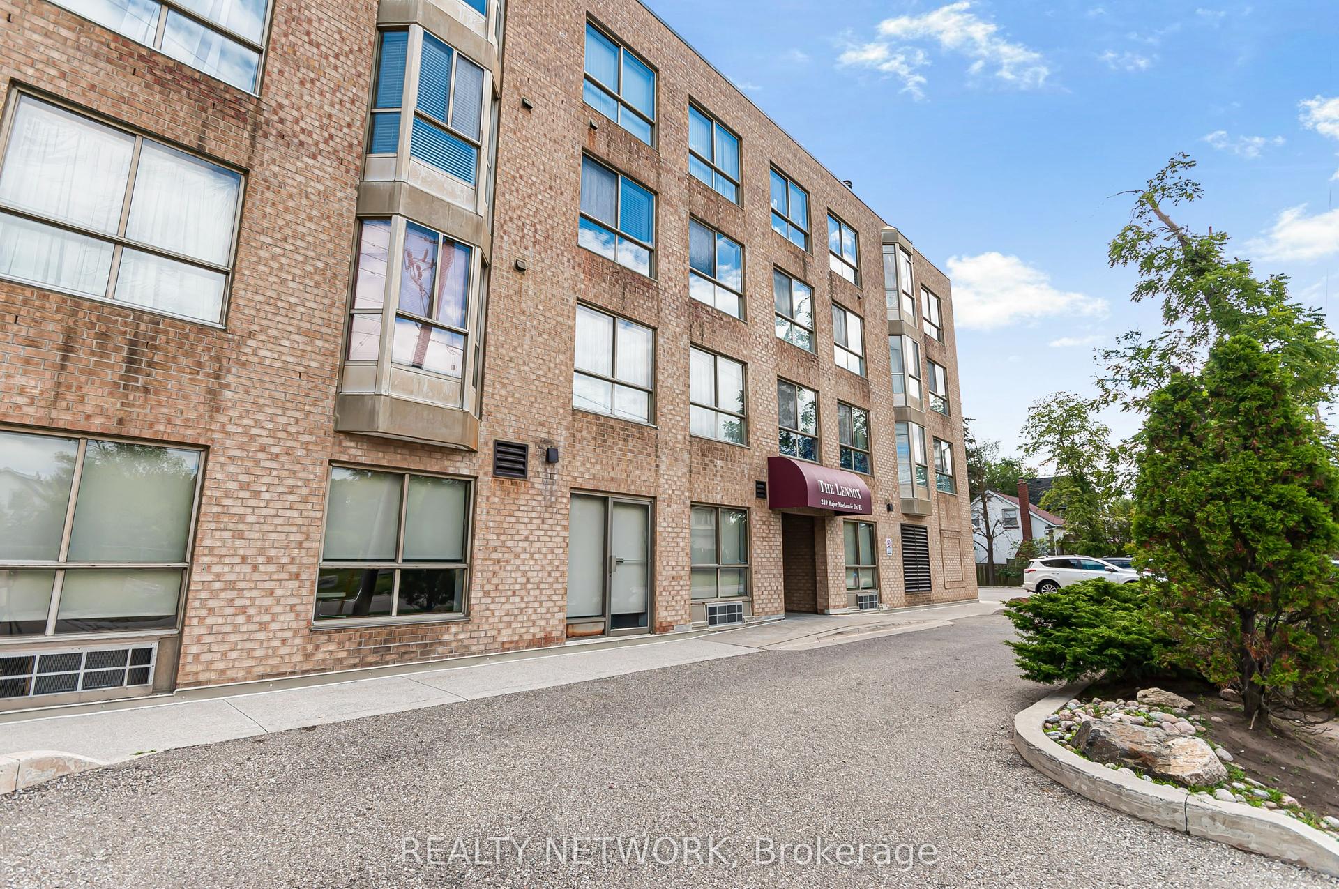 249 Major Mackenzie Drive E 106 #106 — photo 1
