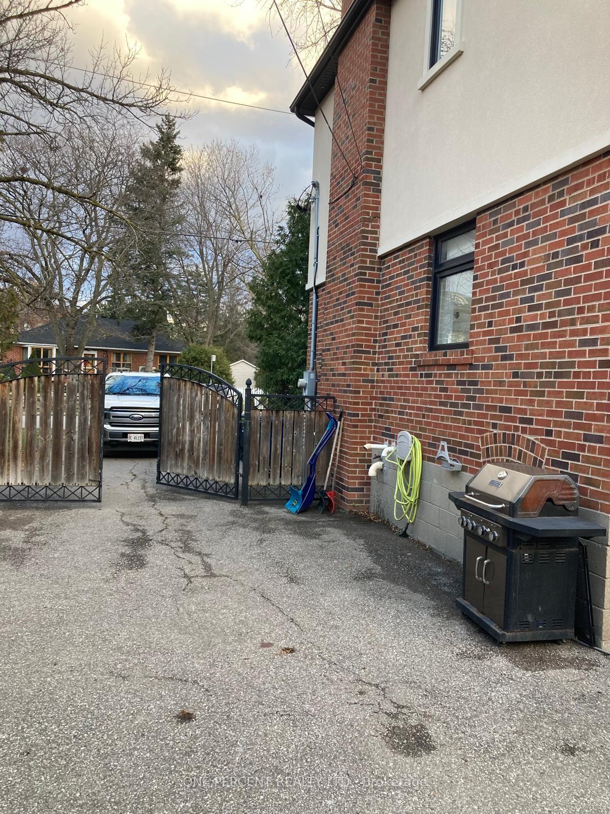 2B Dornfell Street basement #basement, Toronto — Detached for lease, photo 1