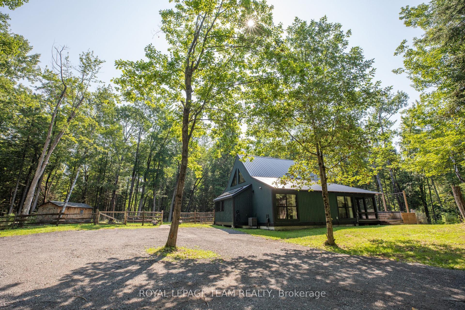 4309 Armitage Avenue, Constance Bay - Dunrobin - Kilmaurs - Woodlawn — Detached for sale, photo 1