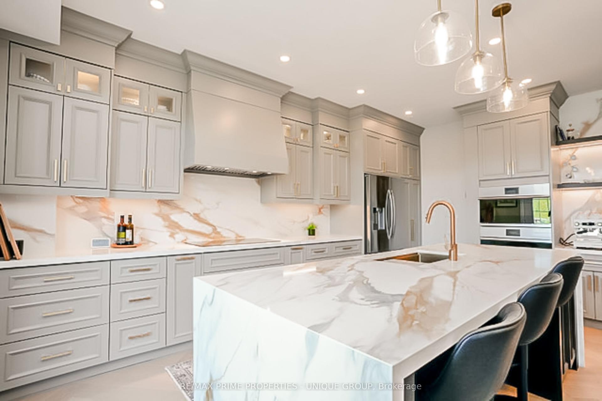 54 Vitlor Drive — photo 1