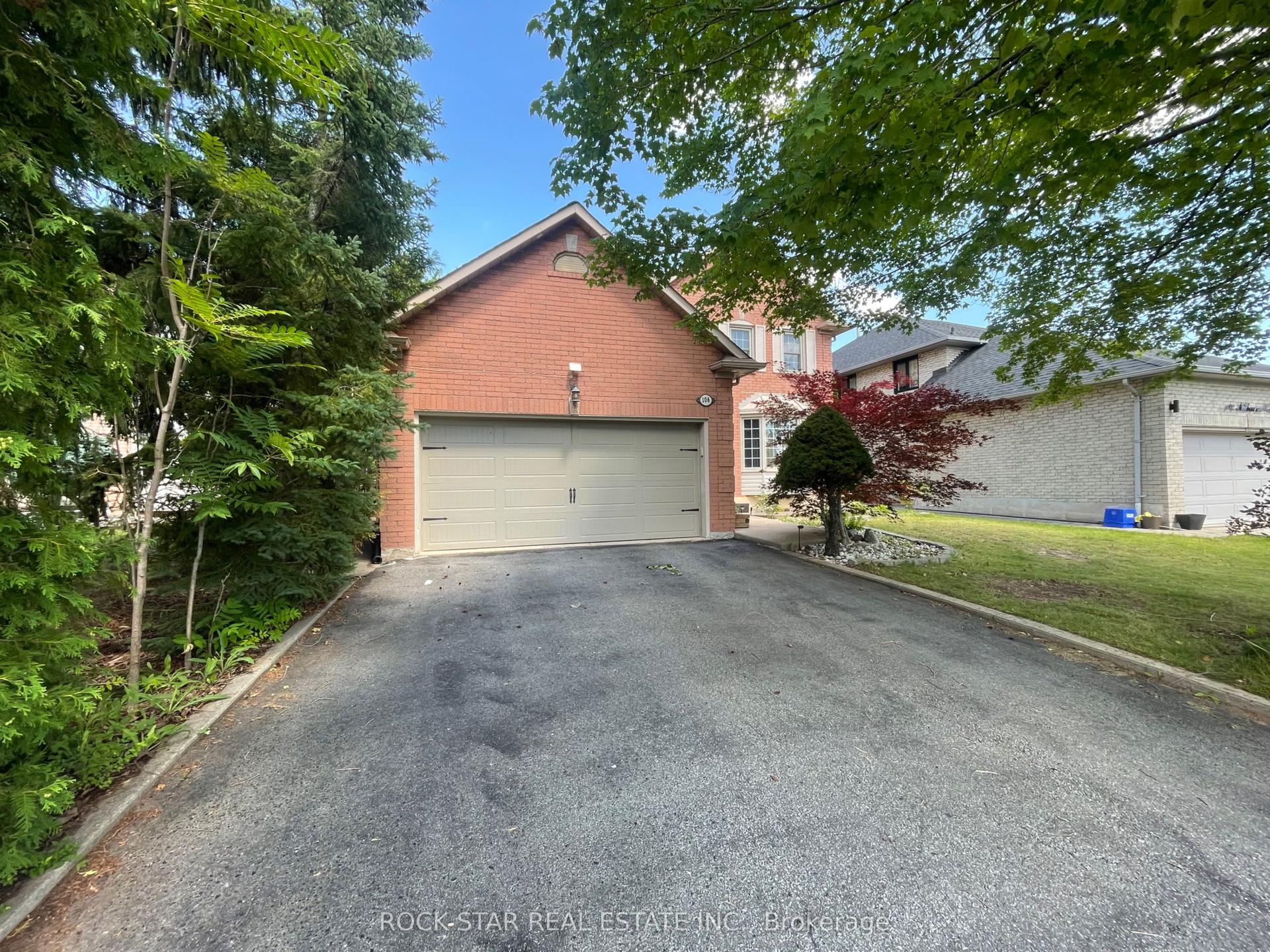 106 Milbourne Crescent, Oakville — Detached for lease, photo 1